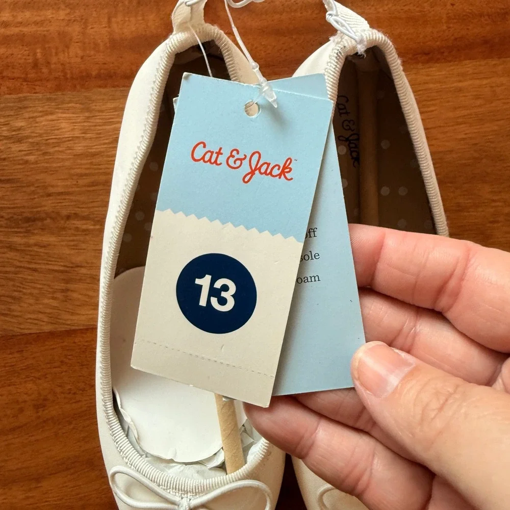 Cat & Jack Girls White Ballet Flats With Bow Size 13 NWT